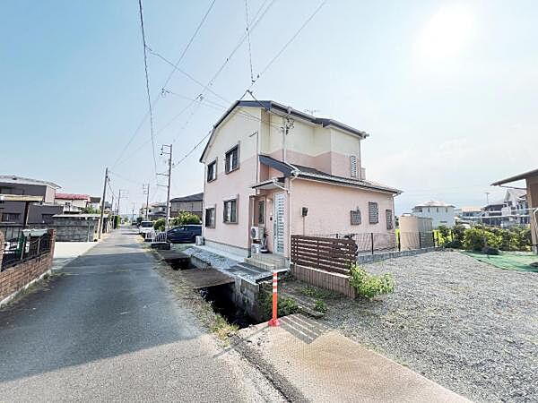 間取はファミリーにもおすすめ3LDKの戸建です。