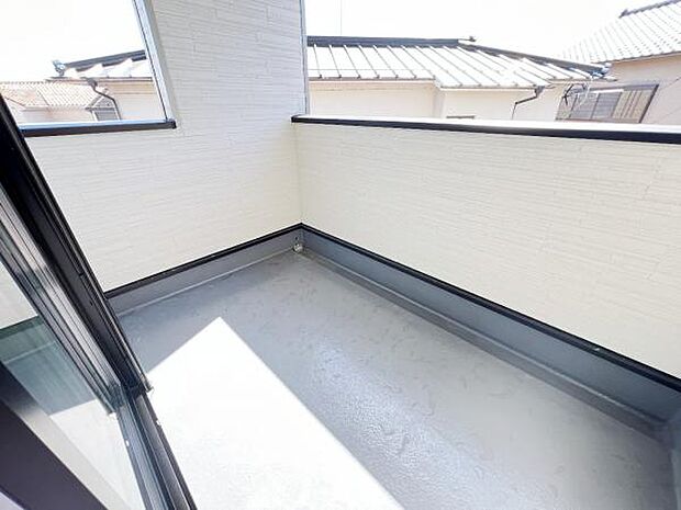 お洗濯ものを気持ち良く太陽の光で干せるのが嬉しいですね。