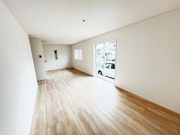 家族団らんの場所としてゆったりと居心地の良いリビングです。