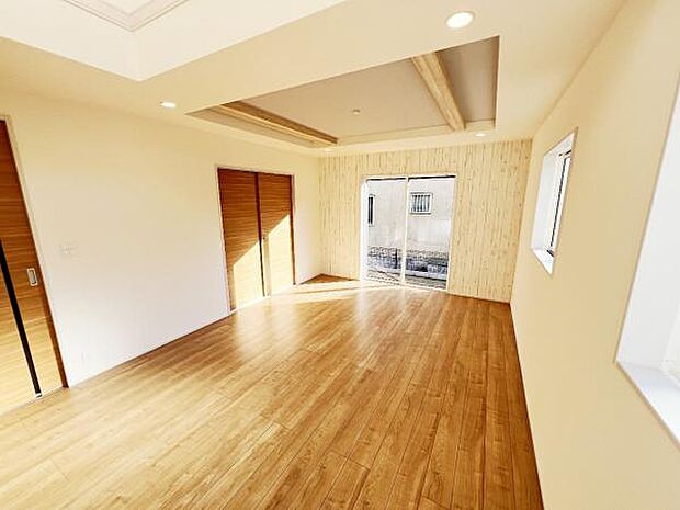 ご家族の温かい時間を演出するダイニングスペースです。