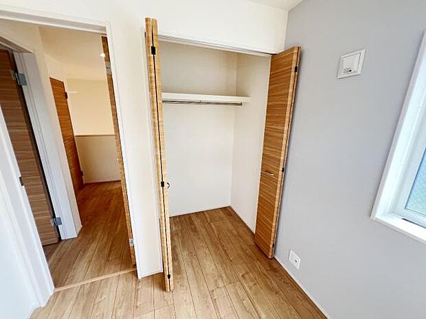 子供部屋や趣味の部屋など用途に合わせてお使いいただけます。