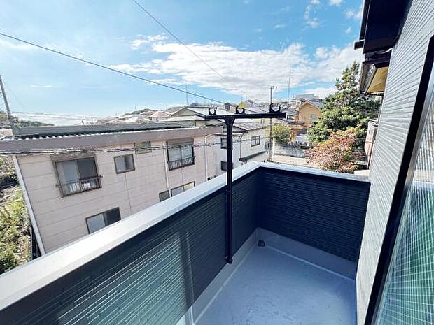 お洗濯ものを気持ち良く太陽の光で干せるのが嬉しいですね。