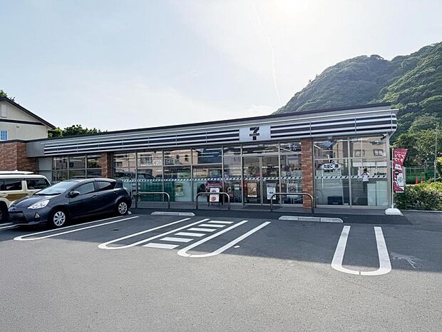 セブン-イレブン 大磯東店まで約346m（徒歩5分）
