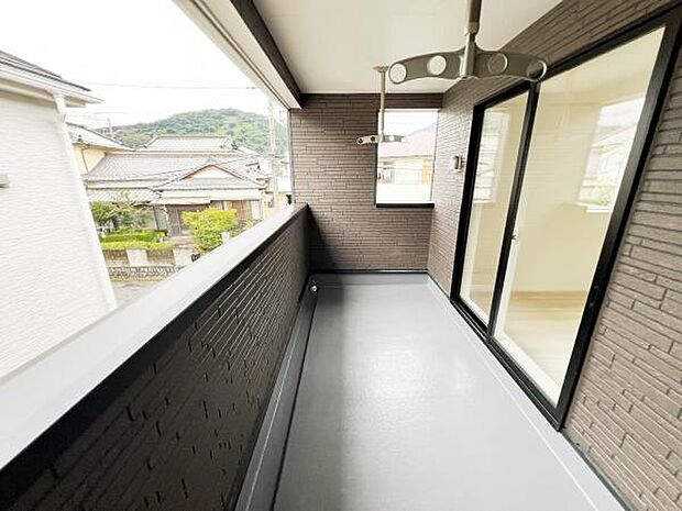 お洗濯ものを気持ち良く太陽の光で干せるのが嬉しいですね。