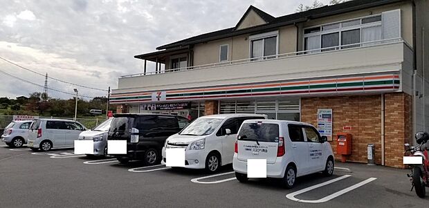 セブン-イレブン 南足柄大口橋店まで約1990m(徒歩25分)