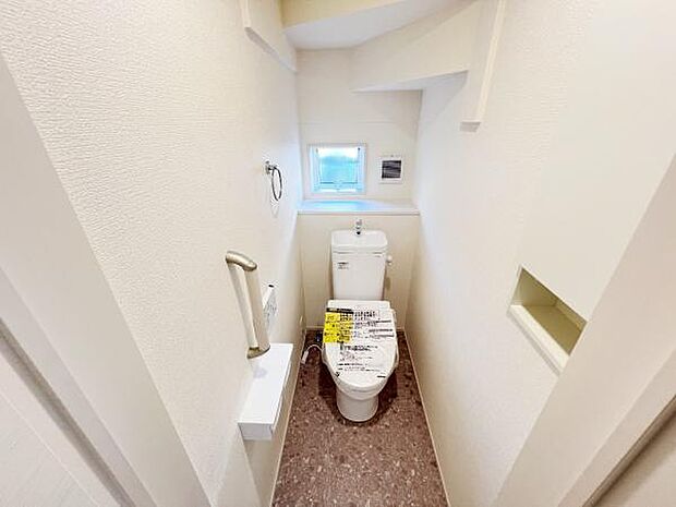 ほっと安らげるトイレ空間です。