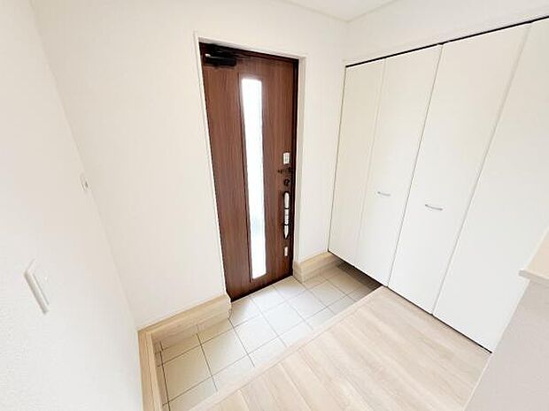 いつも気持ちよくご家族を迎えられる玄関です。