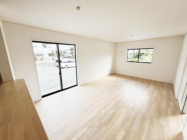 家族団らんの場所としてゆったりと居心地の良いリビングです。