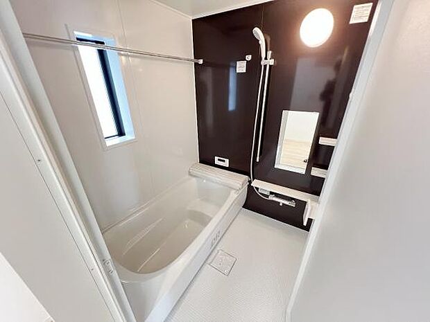 お風呂でほっとひといき。1日の疲れを癒しましょう。