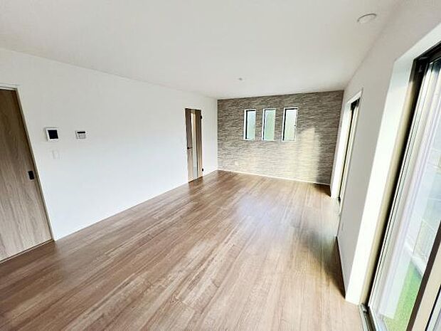 ご家族の温かい時間を演出するダイニングスペースです。