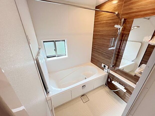 お風呂でほっとひといき。1日の疲れを癒しましょう。