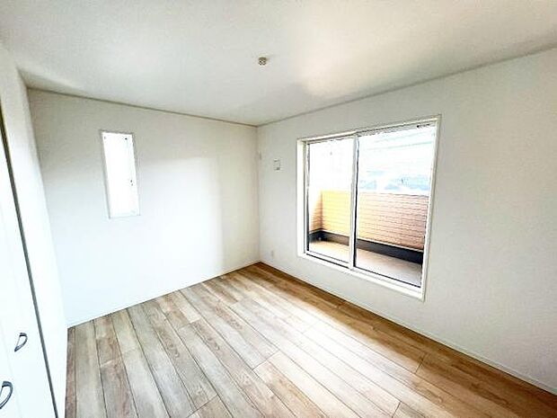 子供部屋にもちょうど良い大きさのお部屋です。