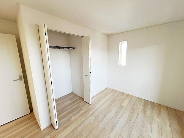 子供部屋にもちょうど良い大きさのお部屋です。