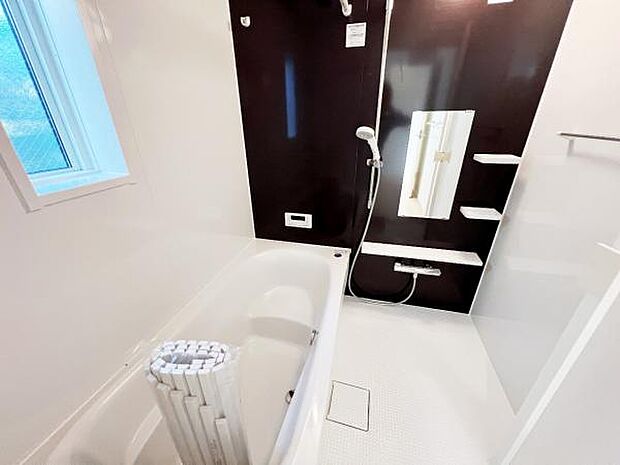 お風呂でほっとひといき。1日の疲れを癒しましょう。