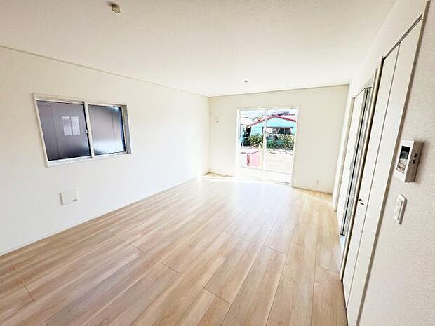 ご家族の温かい時間を演出するダイニングスペースです。