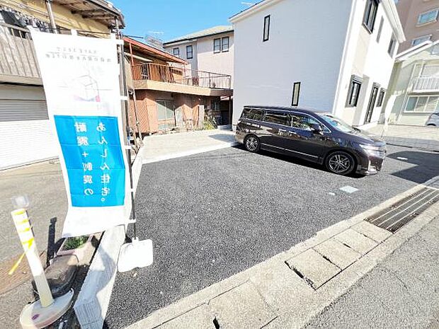 3台駐車可能なので、ご家族で複数台所有する際や来客時に役立ちます。