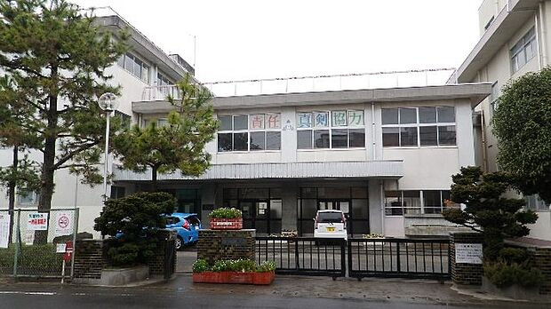 小田原市立泉中学校まで約1460m（徒歩19分）