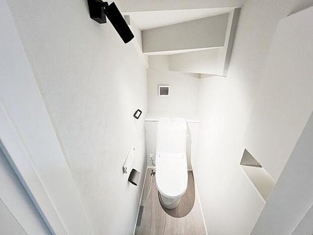 ほっと安らげるトイレ空間です。