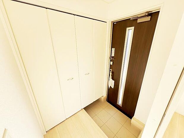 いつも気持ちよくご家族を迎えられる玄関です。