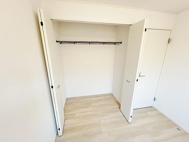 子供部屋や趣味の部屋など用途に合わせてお使いいただけます。