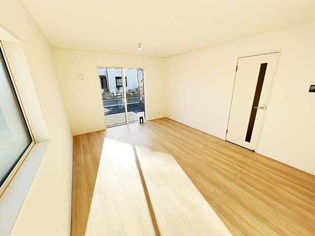 ご家族の温かい時間を演出するダイニングスペースです。