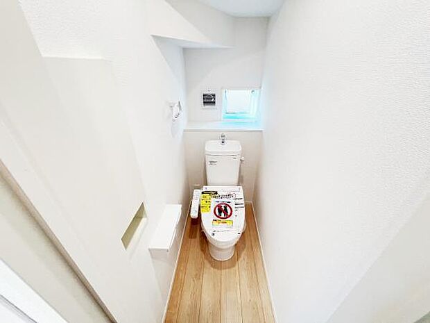 ほっと安らげるトイレ空間です。