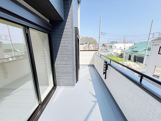 お洗濯ものを気持ち良く太陽の光で干せるのが嬉しいですね。