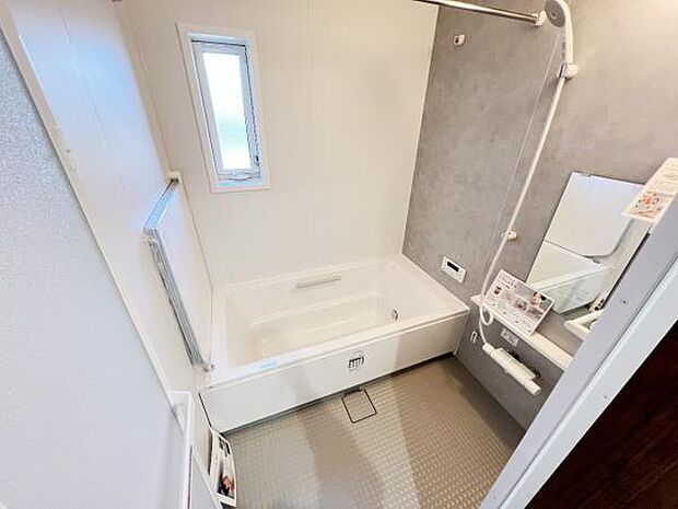 お風呂でほっとひといき。1日の疲れを癒しましょう。