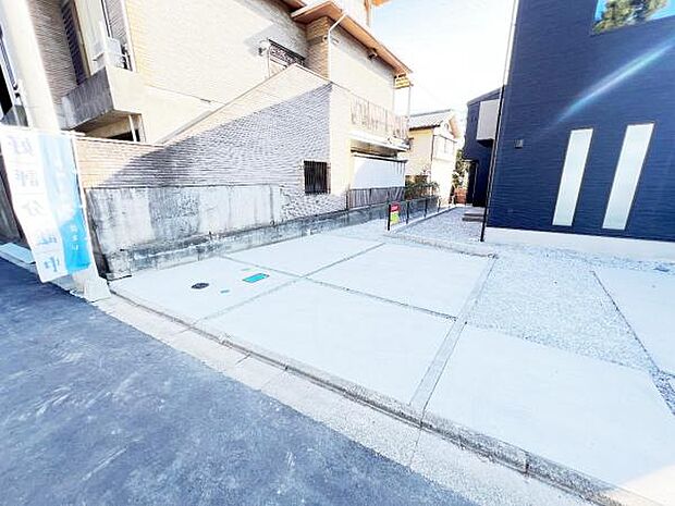 セカンドカーにも便利な駐車2台可能です。