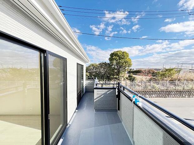 お洗濯ものを気持ち良く太陽の光で干せるのが嬉しいですね。