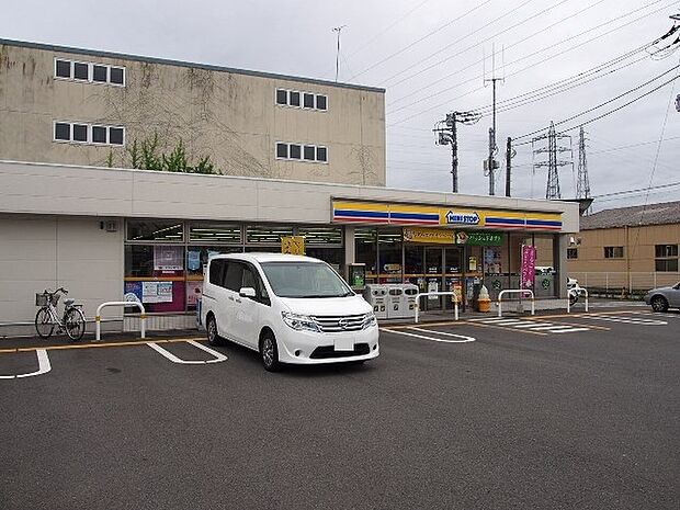 ミニストップ 小田原飯泉店まで約430m（徒歩6分）