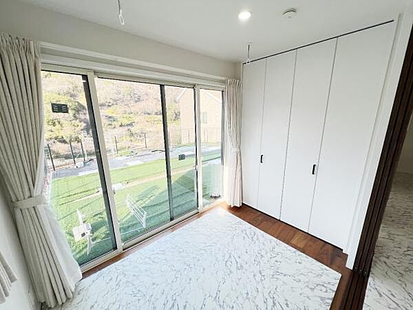 子供部屋にもちょうど良い大きさのお部屋です。
