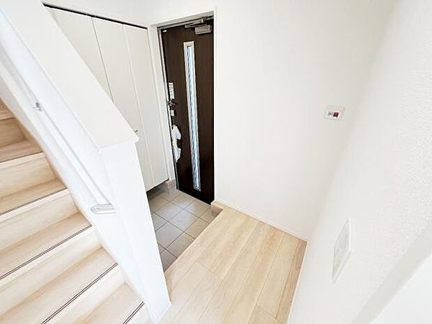 いつも気持ちよくご家族を迎えられる玄関です。