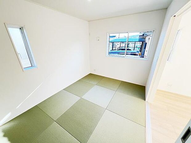 和室スペースです。畳のお部屋は寛げる空間ですね。