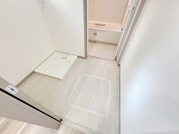 脱衣所は小さなお子様がいるご家庭にも重宝されます。