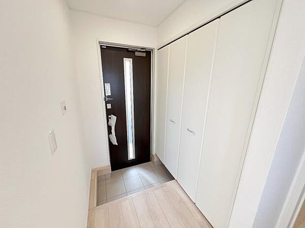 いつも気持ちよくご家族を迎えられる玄関です。