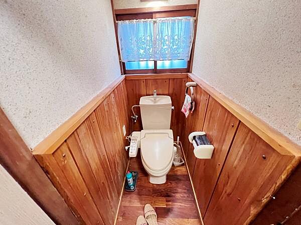 ほっと安らげるトイレ空間です。