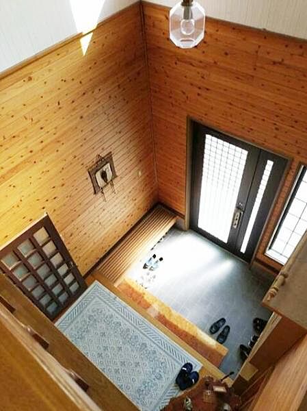いつも気持ちよくご家族を迎えられる玄関です。