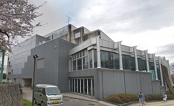 周辺を拡大表示