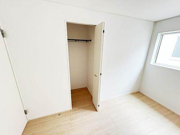 子供部屋や趣味の部屋など用途に合わせてお使いいただけます。