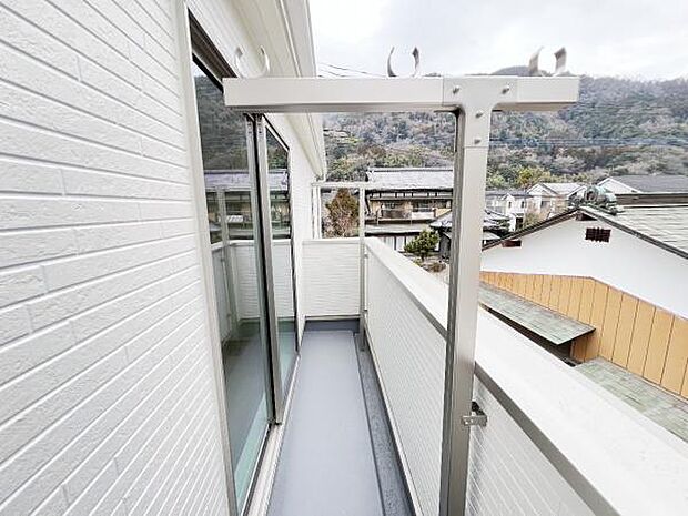 お洗濯ものを気持ち良く太陽の光で干せるのが嬉しいですね。