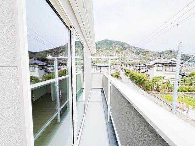 お洗濯ものを気持ち良く太陽の光で干せるのが嬉しいですね。