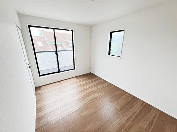 子供部屋にもちょうど良い大きさのお部屋です。