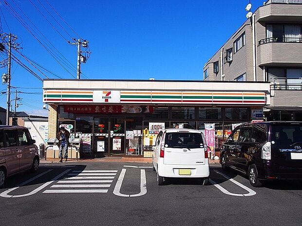 セブン-イレブン 小田原飯田岡店まで約510m（徒歩7分）