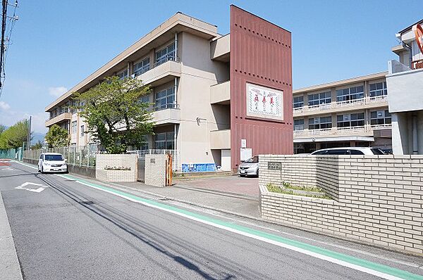 小田原市立鴨宮中学校まで約1400m（徒歩18分）
