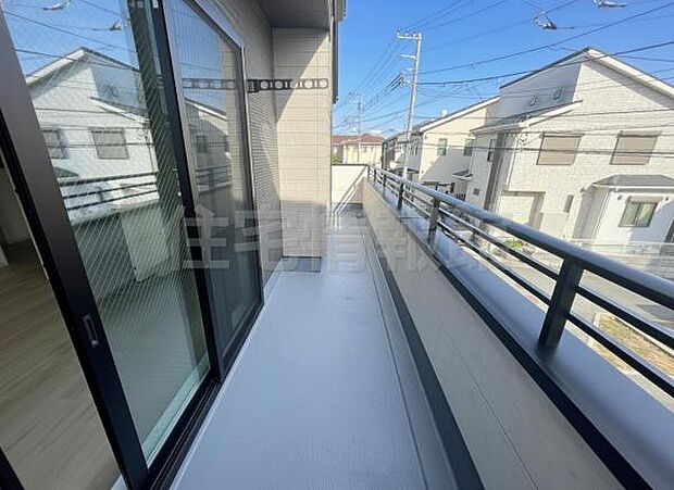 お洗濯ものを気持ち良く太陽の光で干せるのが嬉しいですね。