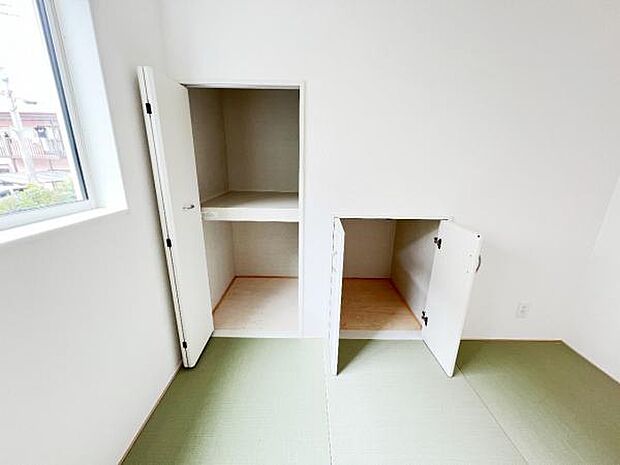 いつでもお部屋をスッキリお使い頂ける収納スペースを設置。