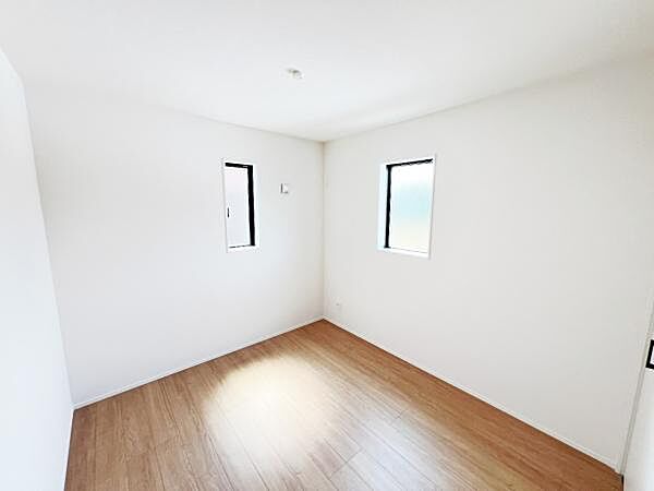 子供部屋にもちょうど良い大きさのお部屋です。