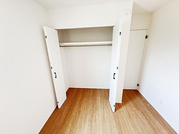 子供部屋や趣味の部屋など用途に合わせてお使いいただけます。