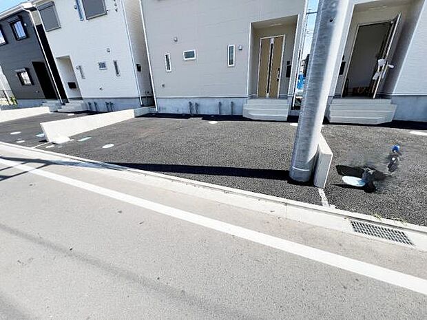 セカンドカーにも便利な駐車2台可能です。